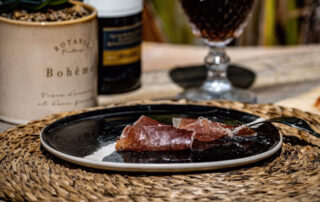 Carpaccio de cecina de León, el aperitivo gourmet que conquista - La Casa del Jamón