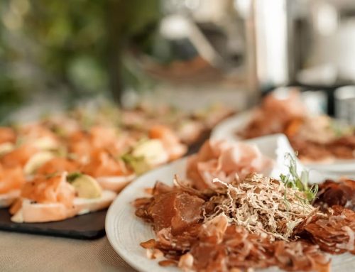 Cómo servir la cecina en casa y con qué acompañarla