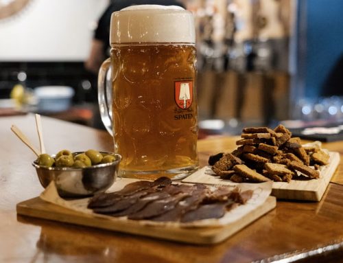 Jamón ibérico y cerveza artesana: maridaje fácil para casa