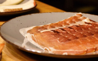 Jamón loncheado para empresas y reuniones - La Casa del Jamón