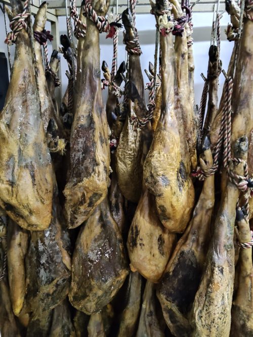 JAMONES DE BELLOTA CURADOS"SIN NORMA"